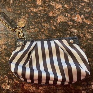 Henri Bendel Wristlet